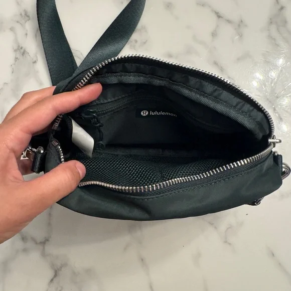 Lululemon Everywhere Crossbody Bag 2L, metal hardware, Legacy Green/Silver - Picture 5 of 8